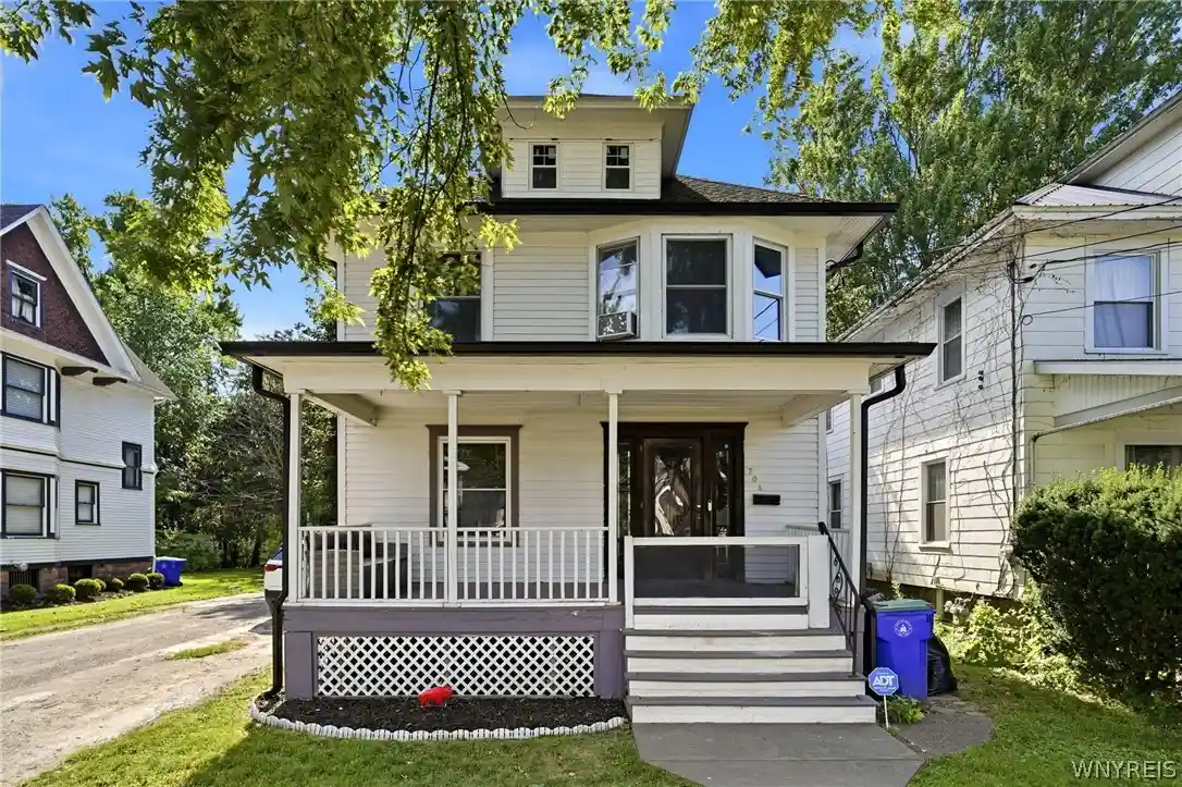 Single family home for sale at 706 West Ave, Medina, NY 14103 | MLS# B1691908
