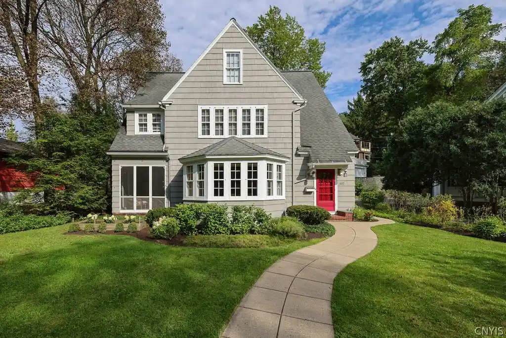 Photo 1 of Single family home for sale at 107 Circle Rd, Syracuse, NY 13210 | MLS# S1716513 | Listing updated on 2026-10-25