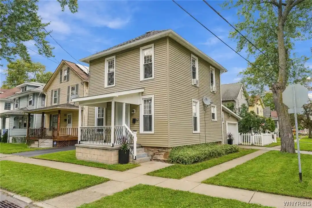 Photo 1 of Sale Pending at 62 Beattie Ave, Lockport, NY 14094 | MLS# B1716579 | Listing updated on 2026-10-09