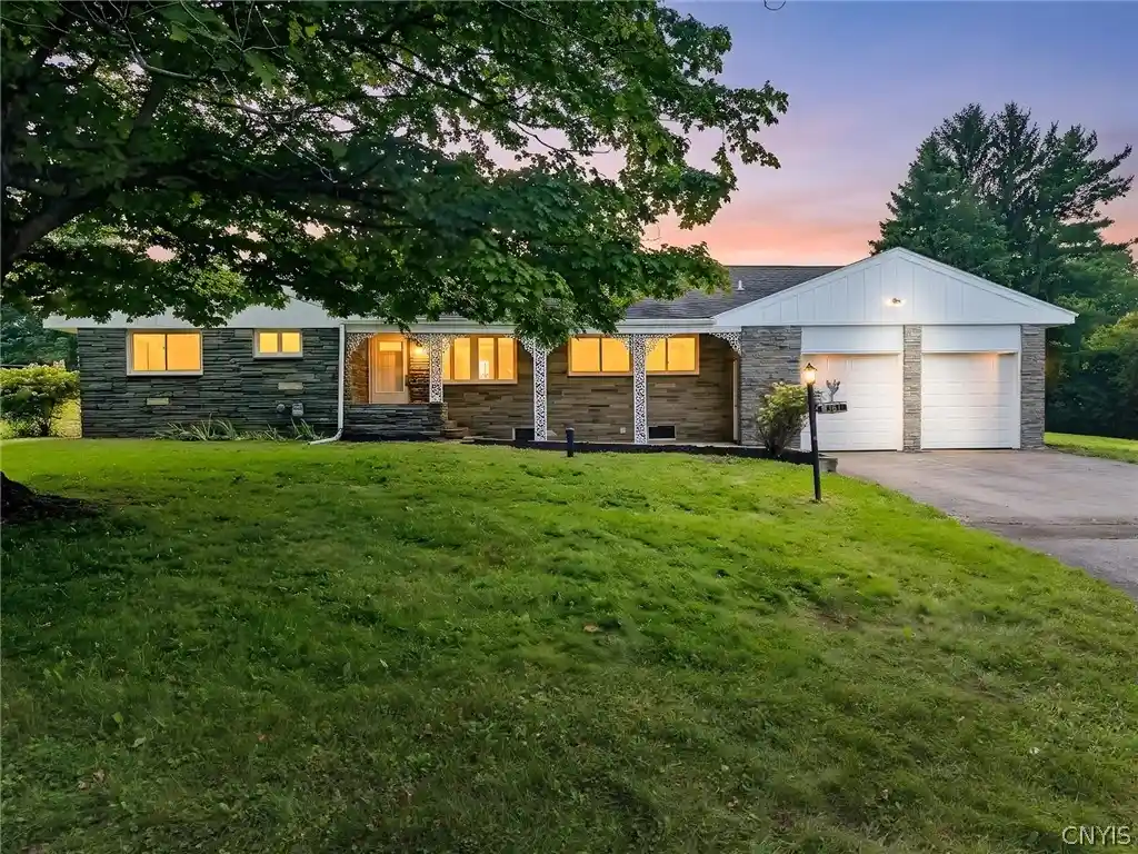 Photo 1 of Single family home for sale at 4361 Shea Rd, Syracuse, NY 13215 | MLS# S1708823 | Listing updated on 2026-10-28