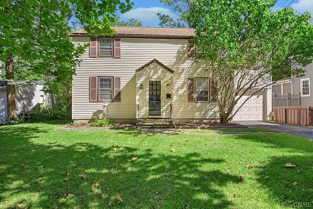 Photo 1 of Sale Pending at 551 Buckingham Ave, Syracuse, NY 13210 | MLS# S1716984 | Listing updated on 2026-10-17