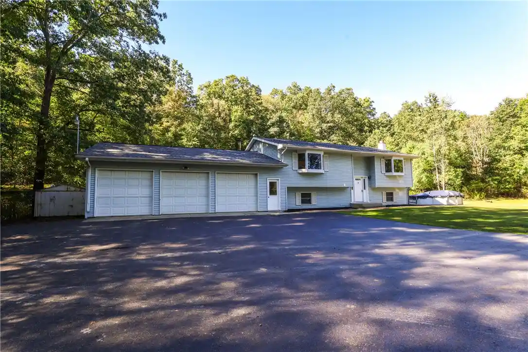 Photo 1 of Single family home for sale at 3821 State Rt 414, Corning, NY 14830 | MLS# R1717126 | Listing updated on 2026-10-27