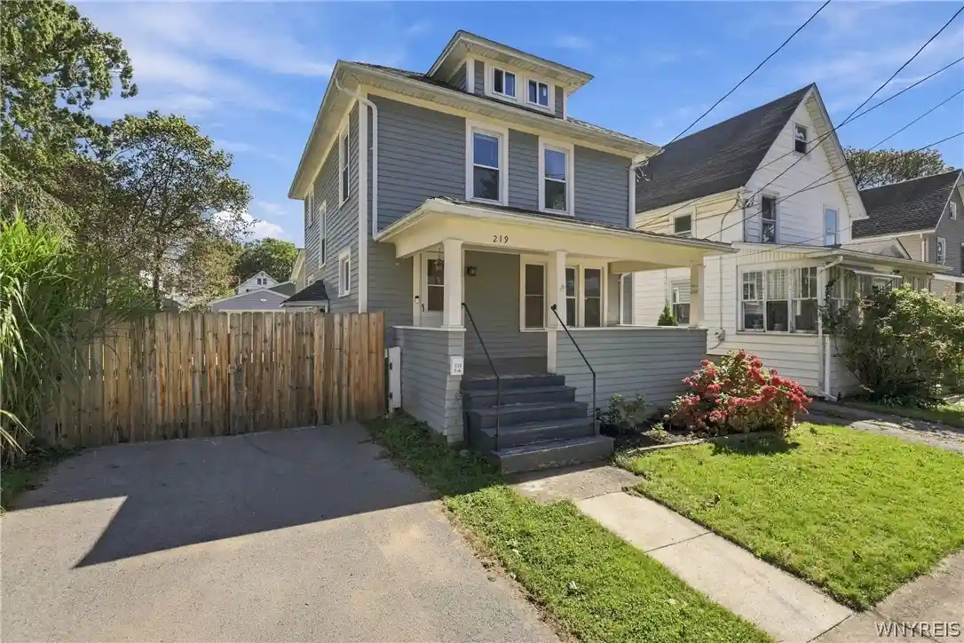 Photo 1 of Sale Pending at 219 Cottage St, Lockport, NY 14094 | MLS# B1716992 | Listing updated on 2026-10-05