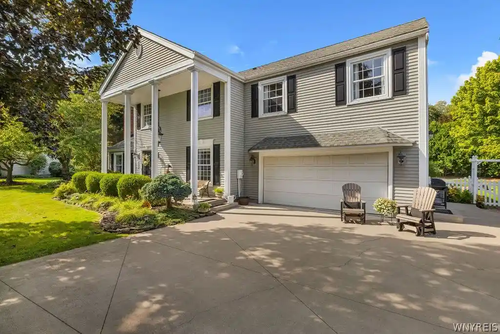 Photo 1 of Sale Pending at 5650 Wendy Cir, Lockport, NY 14094 | MLS# B1718056 | Listing updated on 2026-10-21