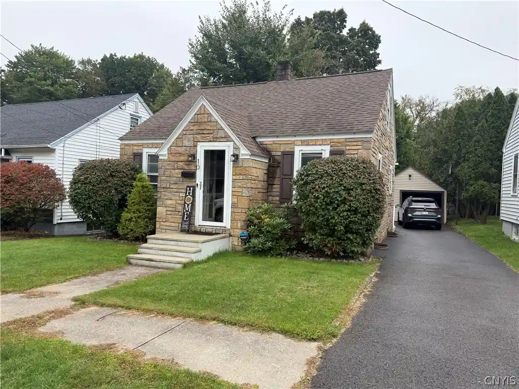 Photo 1 of Single family home for sale at 10 Dexter Ave, Whitesboro, NY 13492 | MLS# S1718052 | Listing updated on 2026-10-18