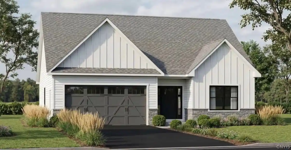 Photo 1 of Single family home for sale at 1951 N Ridge Dr, Chittenango, NY 13037 | MLS# S1718121 | Listing updated on 2026-09-29