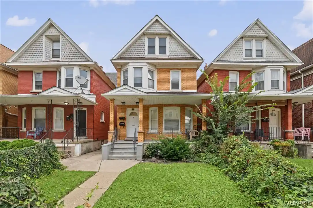 Photo 1 of Sale Pending at 617 13th Street, Niagara Falls, NY 14301 | MLS# B1717995 | Listing updated on 2026-10-28