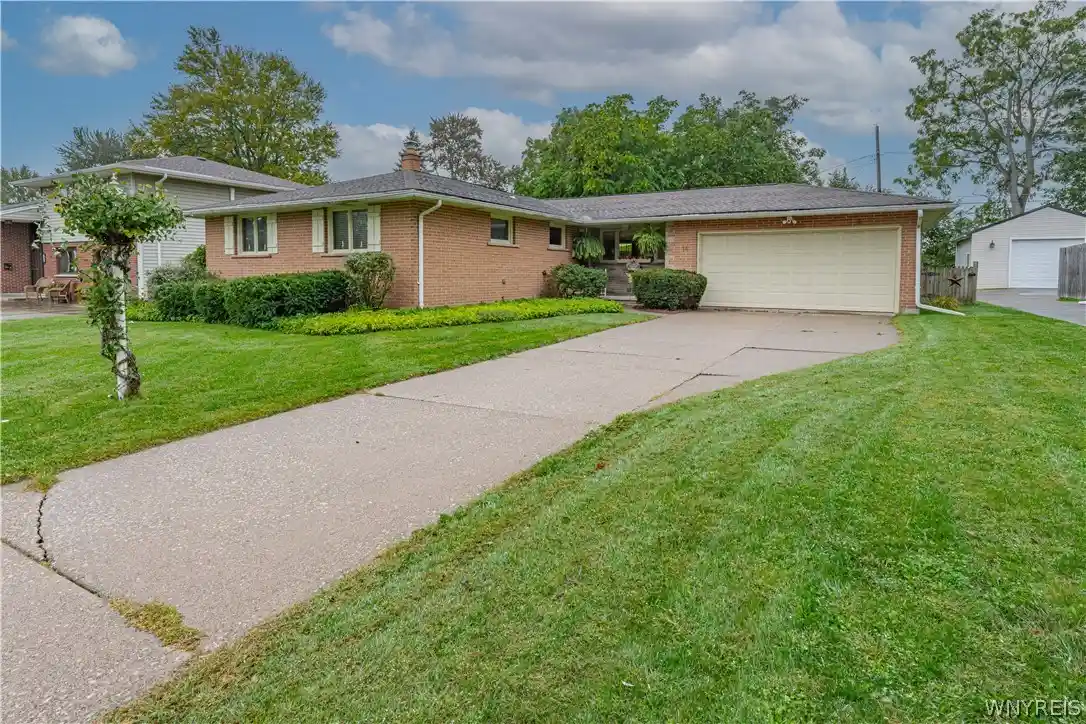 Photo 1 of Single family home for sale at 14 Woodbury Dr, Lockport, NY 14094 | MLS# B1718464 | Listing updated on 2026-10-25