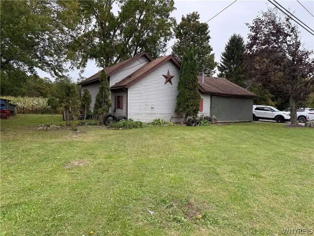 Photo 1 of Sale Pending at 13291 Big Tree Rd, East Aurora, NY 14052 | MLS# B1713855 | Listing updated on 2026-10-17