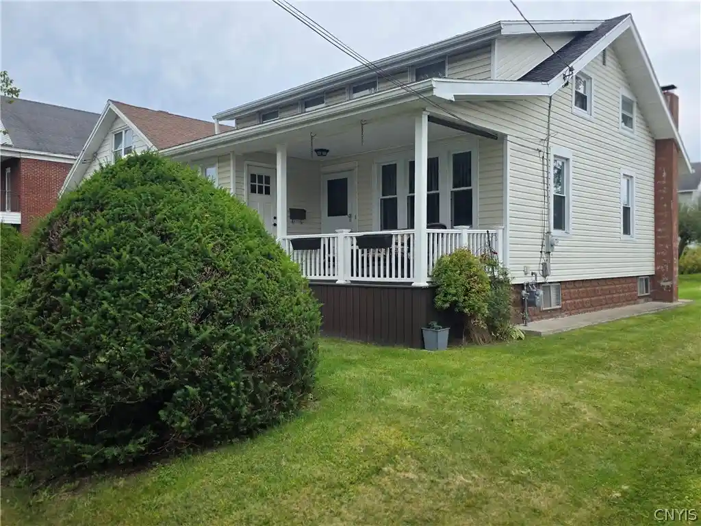 Photo 1 of Single family home for sale at 1828 Rutger St, Utica, NY 13501 | MLS# S1718628 | Listing updated on 2026-10-29
