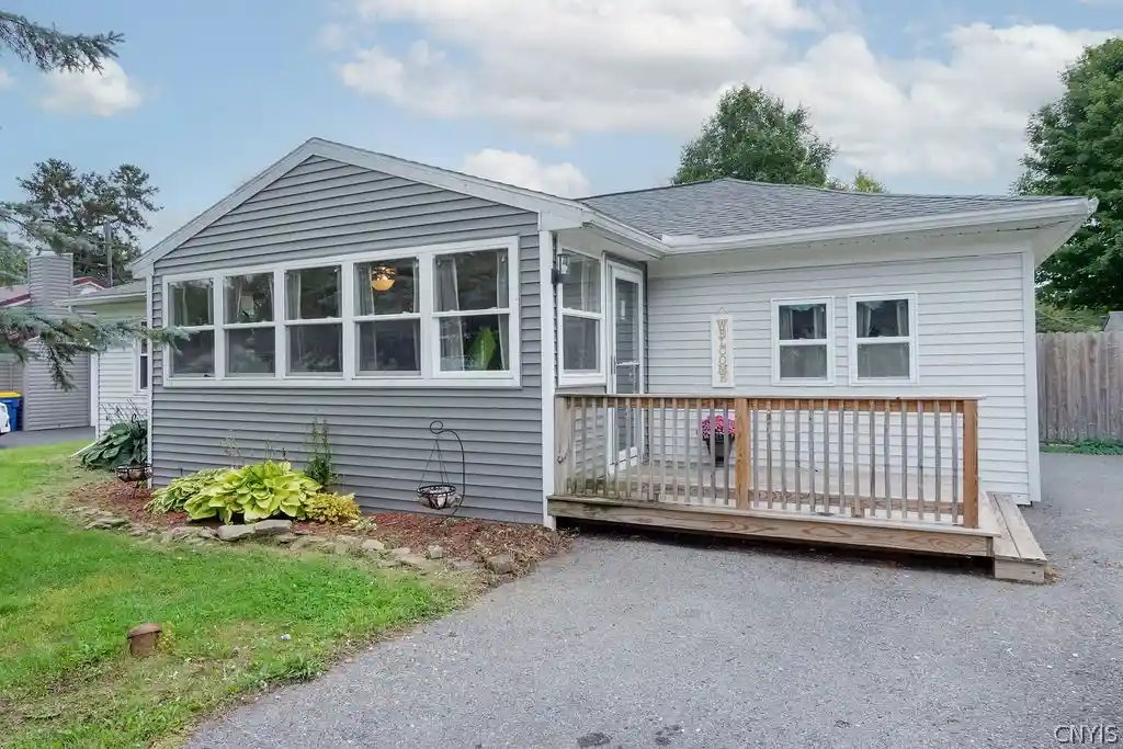 Photo 1 of Sale Pending at 219 Camillus Dr, Camillus, NY 13031 | MLS# S1718804 | Listing updated on 2026-10-06