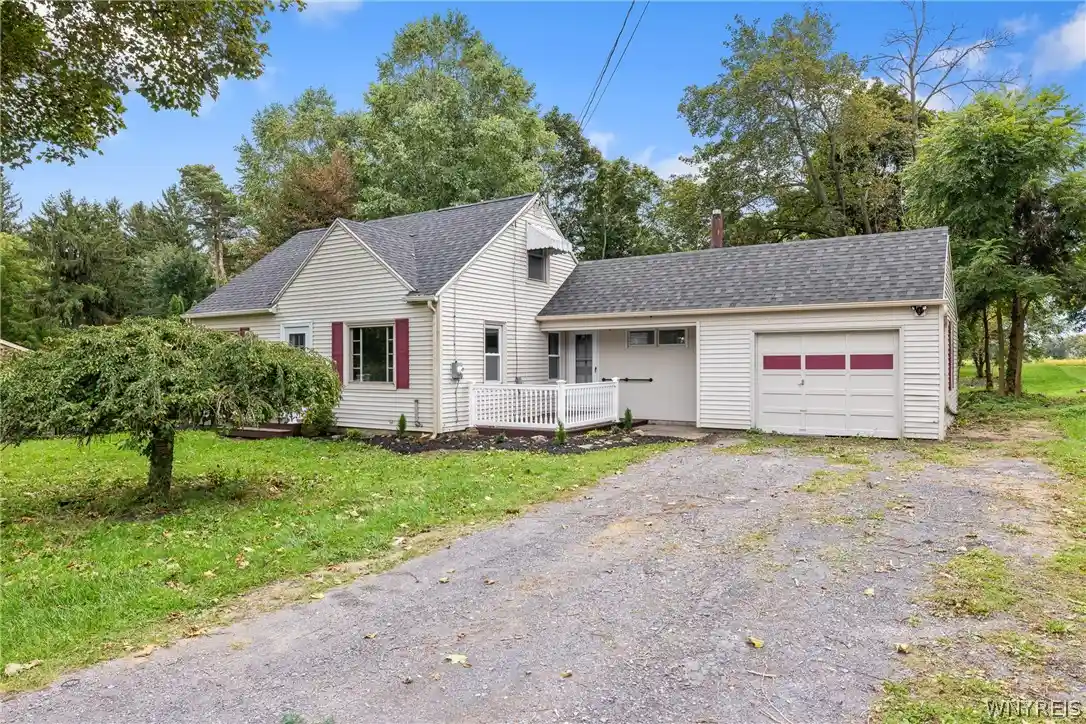 Photo 1 of Sale Pending at 7316 Rochester Rd, Lockport, NY 14094 | MLS# B1717849 | Listing updated on 2026-10-08