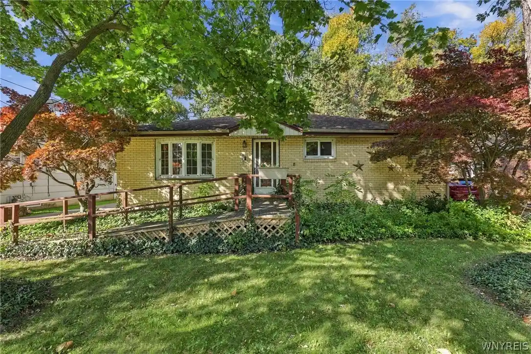 Photo 1 of Sale Pending at 1270 Master St, North Tonawanda, NY 14120 | MLS# B1719162 | Listing updated on 2026-10-12