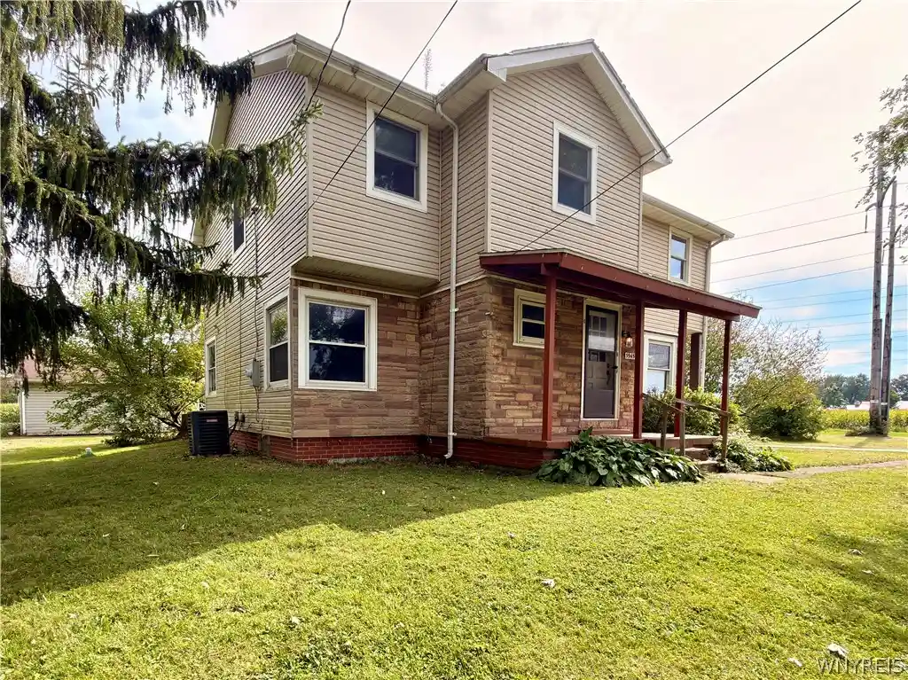 Photo 1 of Single family home for sale at 5945 Ward Rd, Sanborn, NY 14132 | MLS# B1718860 | Listing updated on 2026-10-22