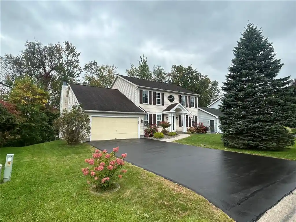 Photo 1 of Single family home for sale at 313 Garfield Ave, Liverpool, NY 13088 | MLS# R1719299 | Listing updated on 2026-10-22