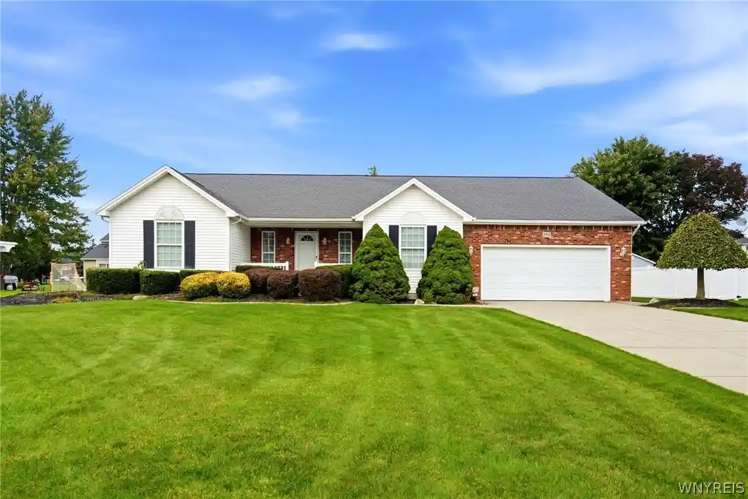 Photo 1 of Sale Pending at 3313 Blossom Ln, North Tonawanda, NY 14120 | MLS# B1718882 | Listing updated on 2026-10-15