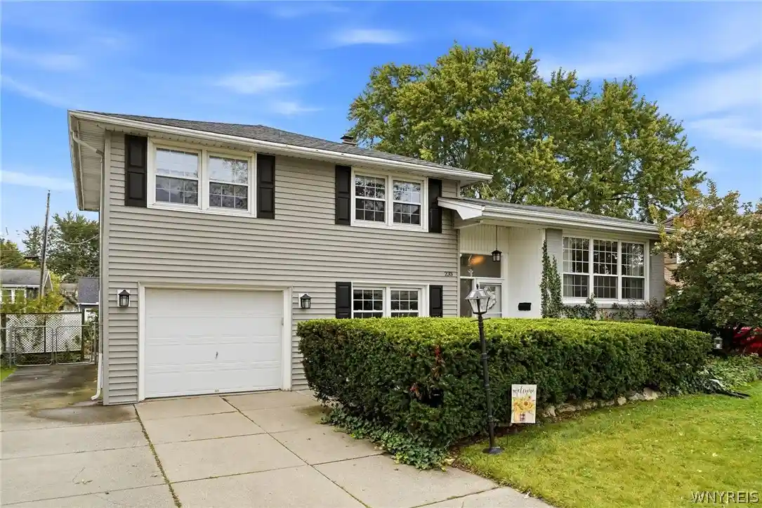 Single family home for sale at 233 Glendale Dr, Tonawanda, NY 14150 | MLS# B1719656