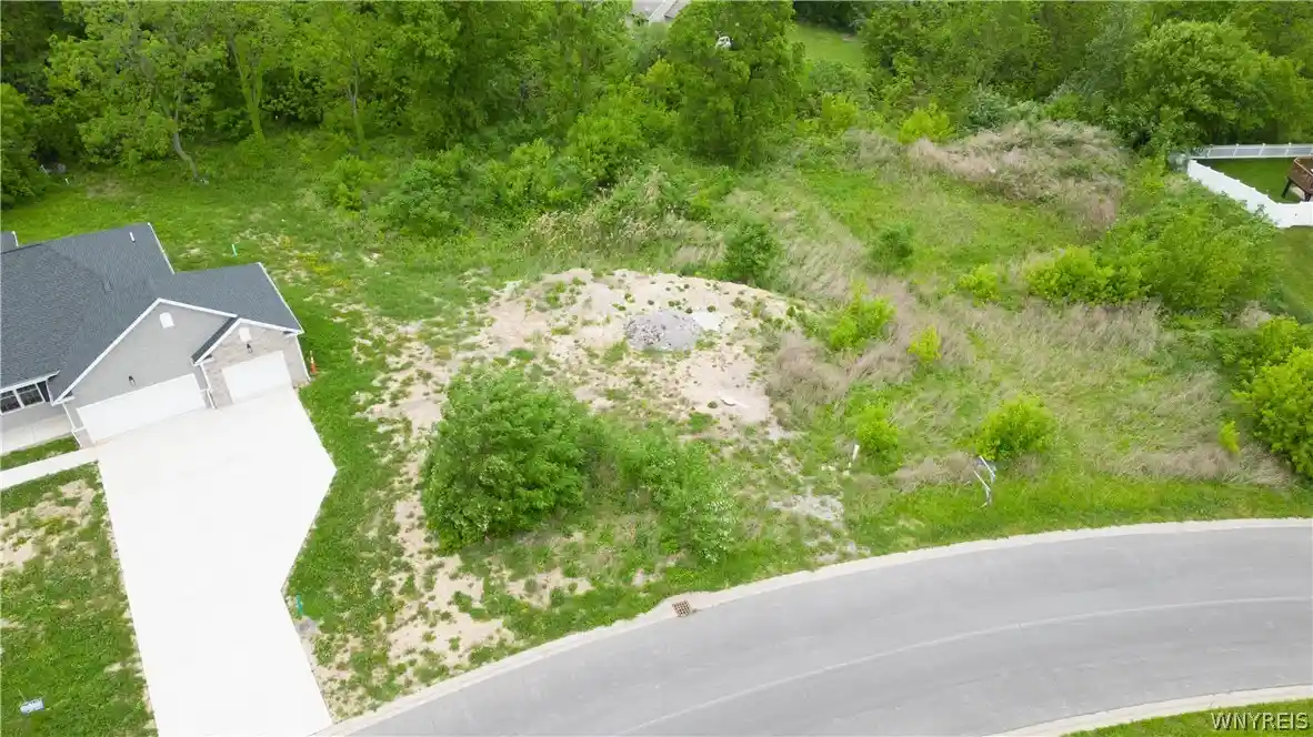 Photo 1 of Land for sale at 981 Little Vista Dr, Lewiston, NY 14092 | MLS# B1717269 | Listing updated on 2026-10-05