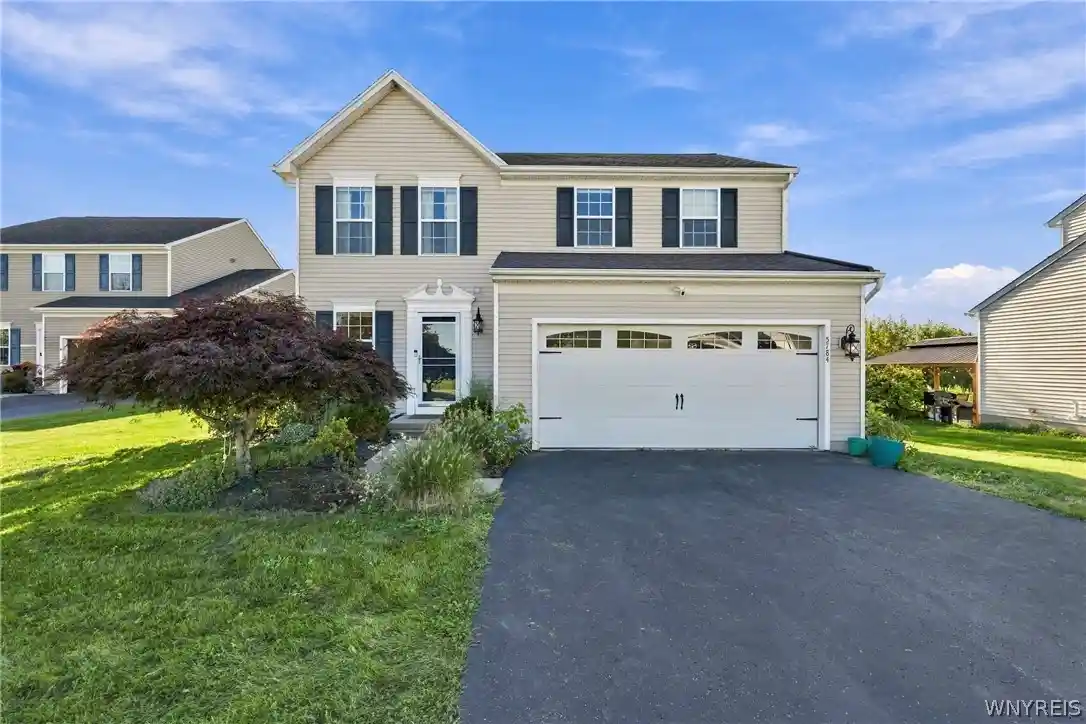 Photo 1 of Sale Pending at 5784 Willow Crk Ln, Sanborn, NY 14132 | MLS# B1718793 | Listing updated on 2026-10-10