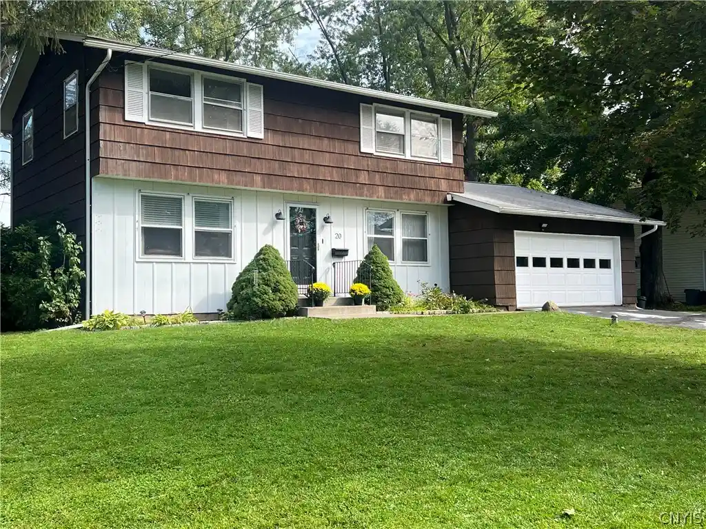 Photo 1 of Sale Pending at 20 Oriole, Liverpool, NY 13090 | MLS# S1714788 | Listing updated on 2026-10-28