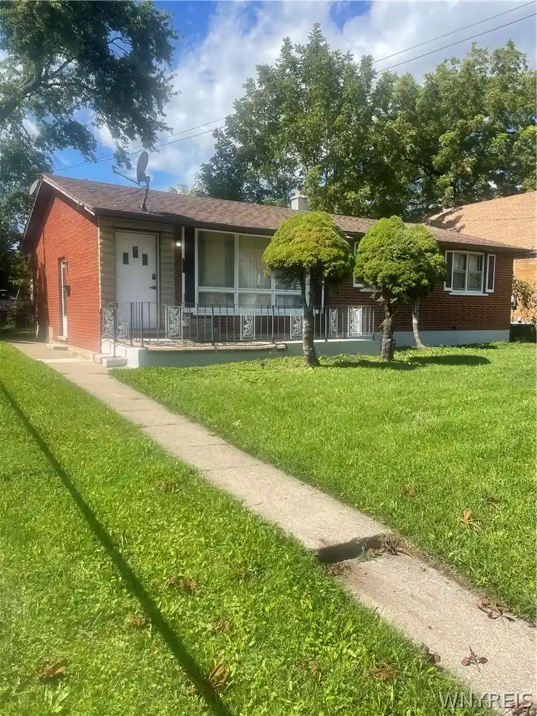 Photo 1 of Single family home for sale at 408 18th Street, Niagara Falls, NY 14303 | MLS# B1719616 | Listing updated on 2026-10-13