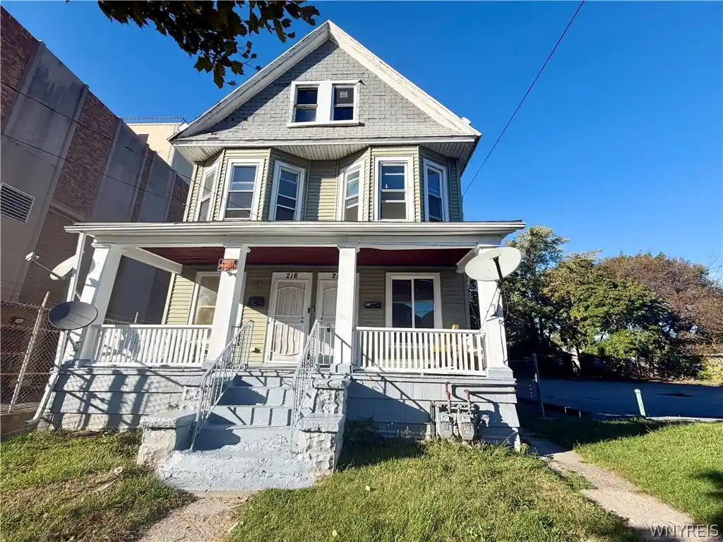Multi family home for sale at 216 Doat St, Buffalo, NY 14211 | MLS# B1720500