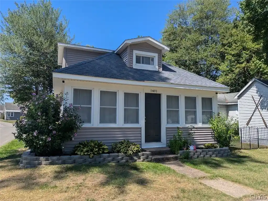 Photo 1 of Sale Pending at 1401 Vienna Rd, Sylvan Beach, NY 13157 | MLS# S1720690 | Listing updated on 2026-10-14