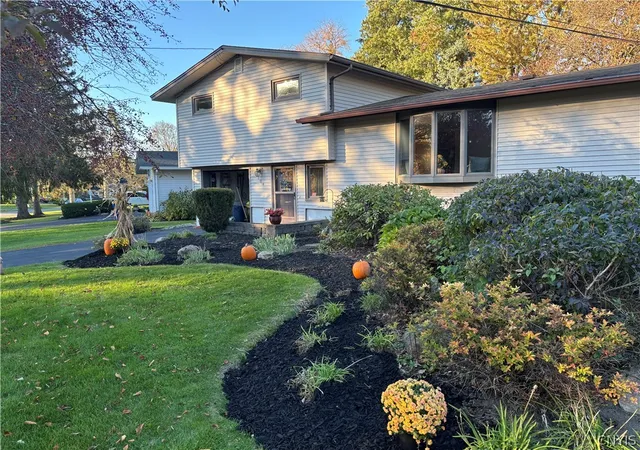 Single family home for sale at 104 Gulino Ave, Camillus, NY 13031 | MLS# S1719788