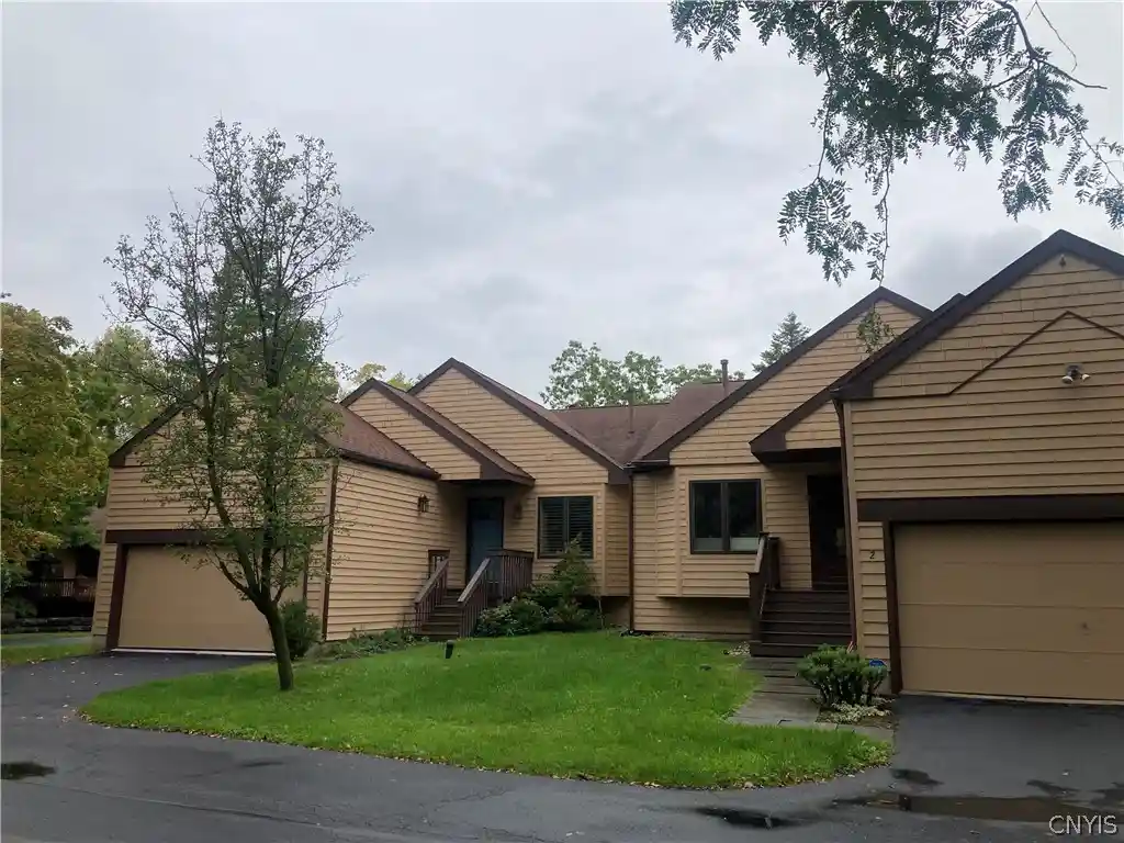 Single family home for sale at 4 Daybreak Ln, Syracuse, NY 13210 | MLS# S1720920