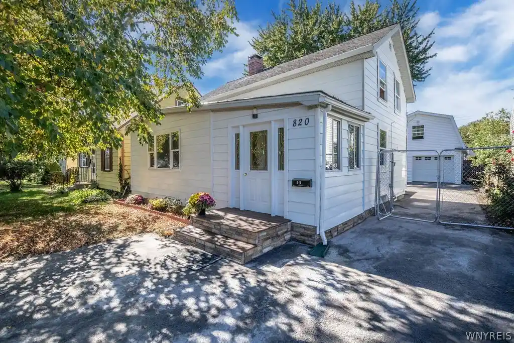 Single family home for sale at 820 Sweet Home Rd, Buffalo, NY 14226 | MLS# B1720872