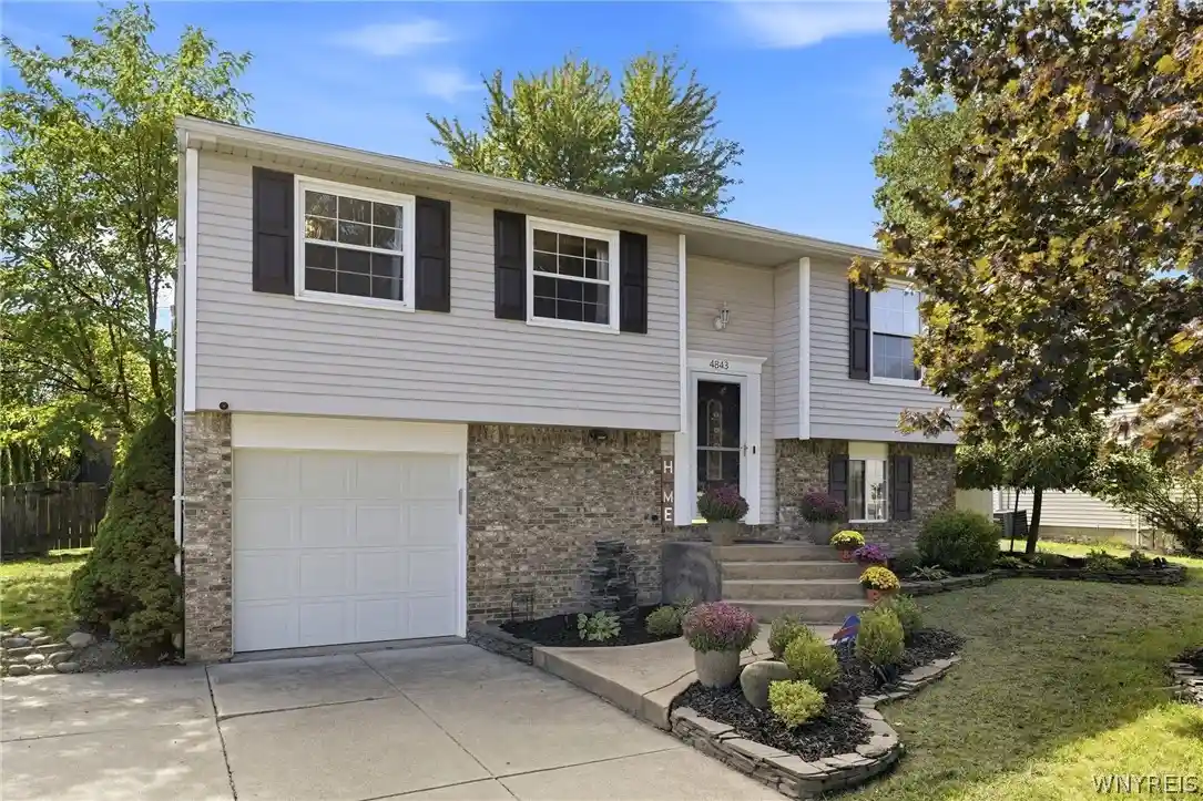 Photo 1 of Sale Pending at 4843 Jacks Trl, Buffalo, NY 14219 | MLS# B1721001 | Listing updated on 2026-10-29