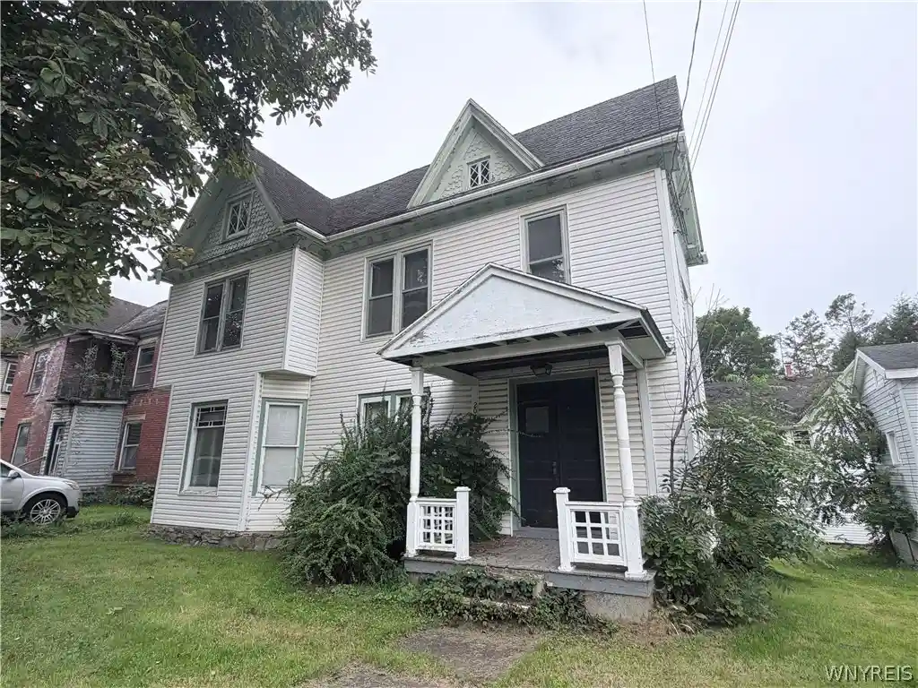 Photo 1 of Single family home for sale at 409 Newland Ave, Jamestown, NY 14701 | MLS# B1720962 | Listing updated on 2026-10-27