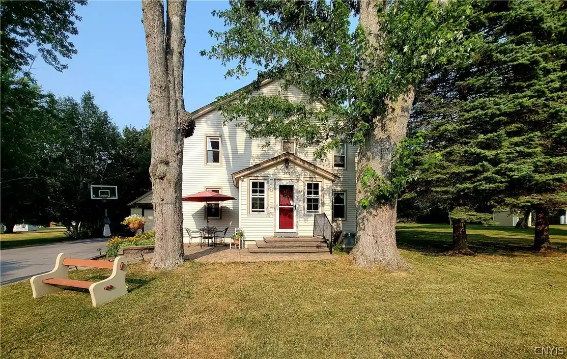 Single family home for sale at 364 Bay St, Cape Vincent, NY 13618 | MLS# S1719608