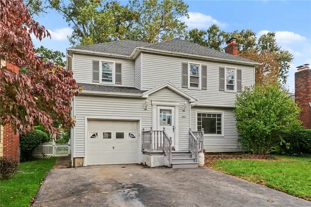 Photo 1 of Single family home for sale at 162 Simpson Rd, Rochester, NY 14617 | MLS# R1721140 | Listing updated on 2026-10-29