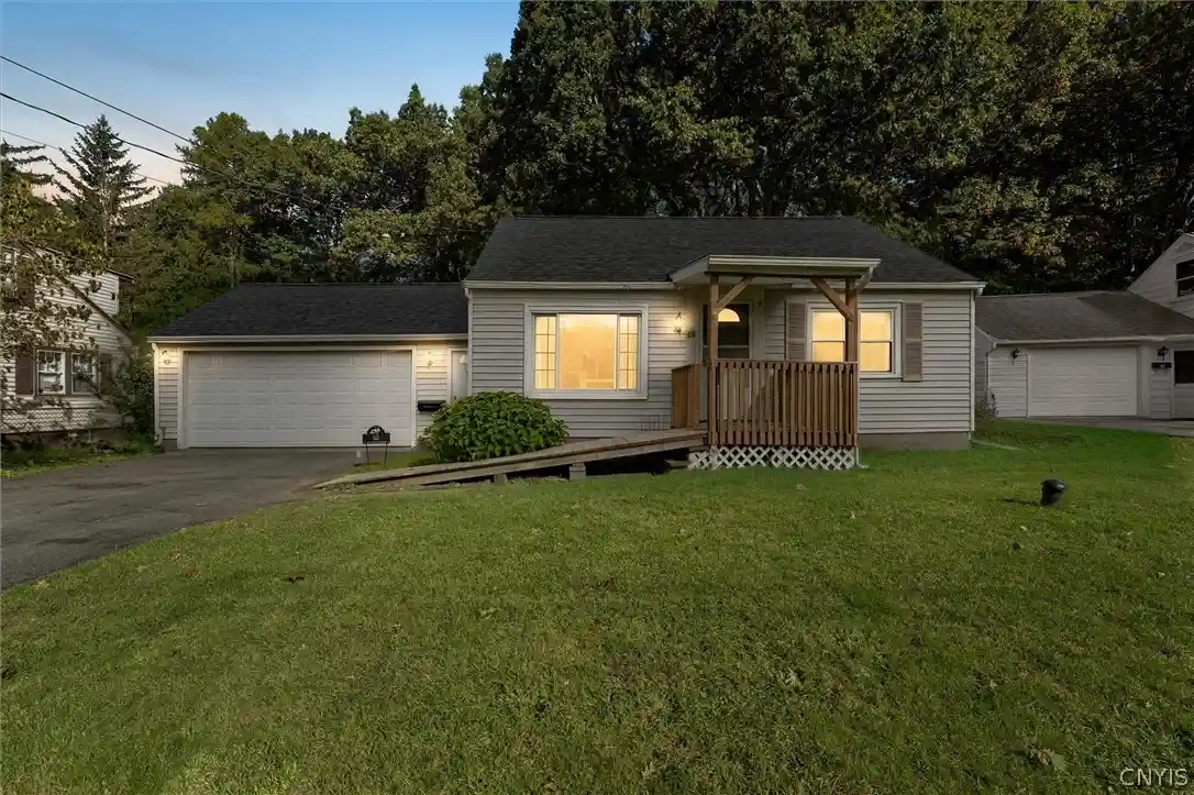 Photo 1 of Sale Pending at 19 Pine Ridge Cir, Syracuse, NY 13212 | MLS# S1720320 | Listing updated on 2026-10-14