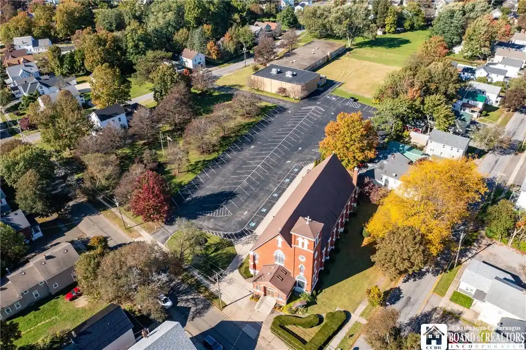Photo 1 of Single family home for sale at 42 Orchard St, Fredonia, NY 14063 | MLS# R1720193 | Listing updated on 2026-10-10