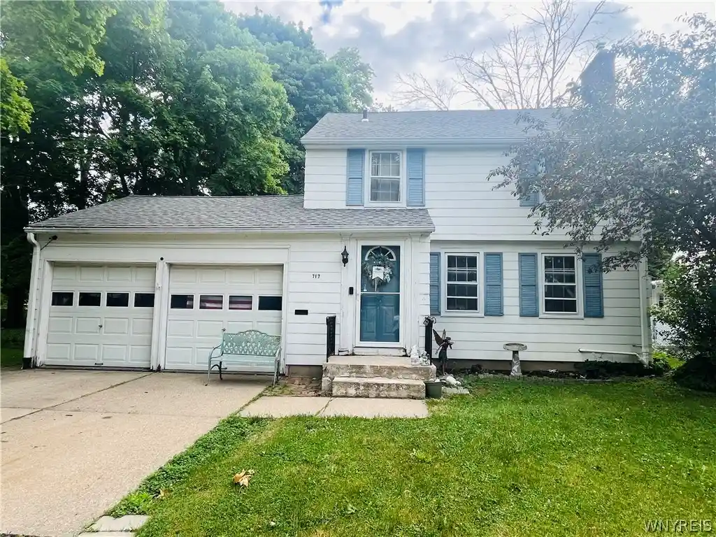 Photo 1 of Sale Pending at 717 Pasadena Ave, Niagara Falls, NY 14304 | MLS# B1721634 | Listing updated on 2026-10-14