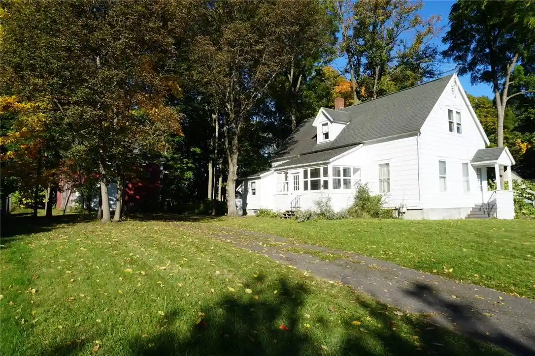 Photo 1 of Sale Pending at 1576 Westmoreland Ave, Syracuse, NY 13210 | MLS# S1720399 | Listing updated on 2026-10-19