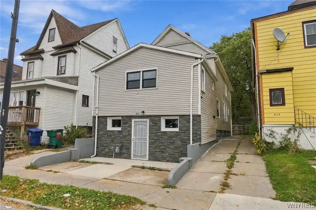 Single family home for sale at 961 Tonawanda St, Buffalo, NY 14207 | MLS# B1721918