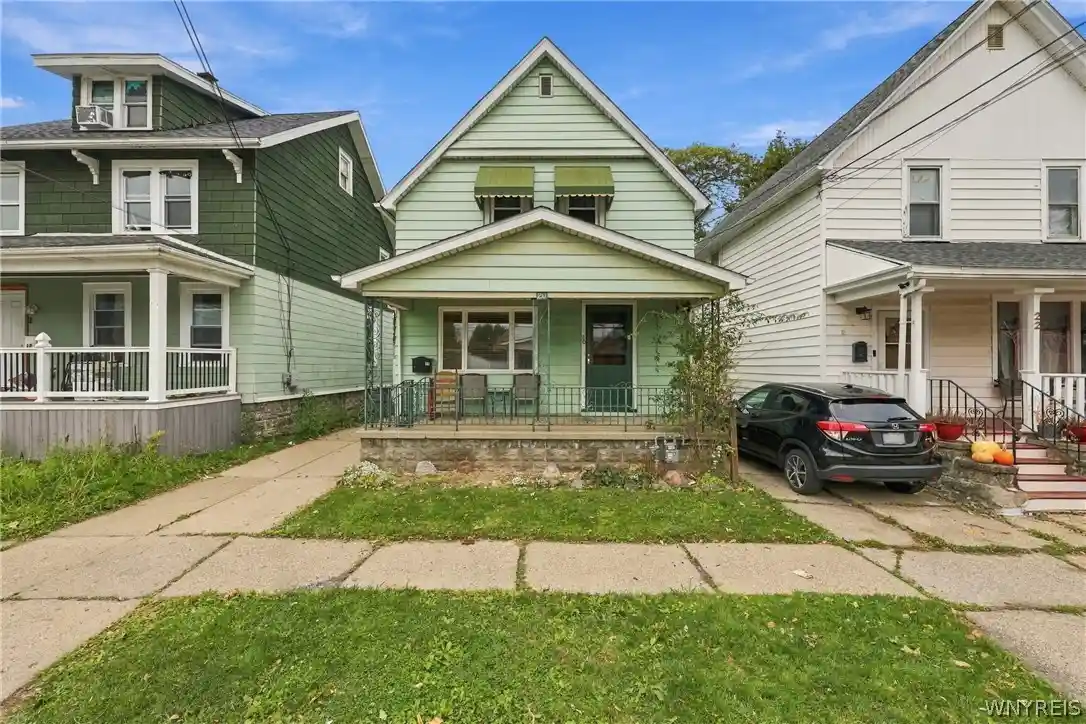 Single family home for sale at 20 Pulaski St, Buffalo, NY 14206 | MLS# B1721955
