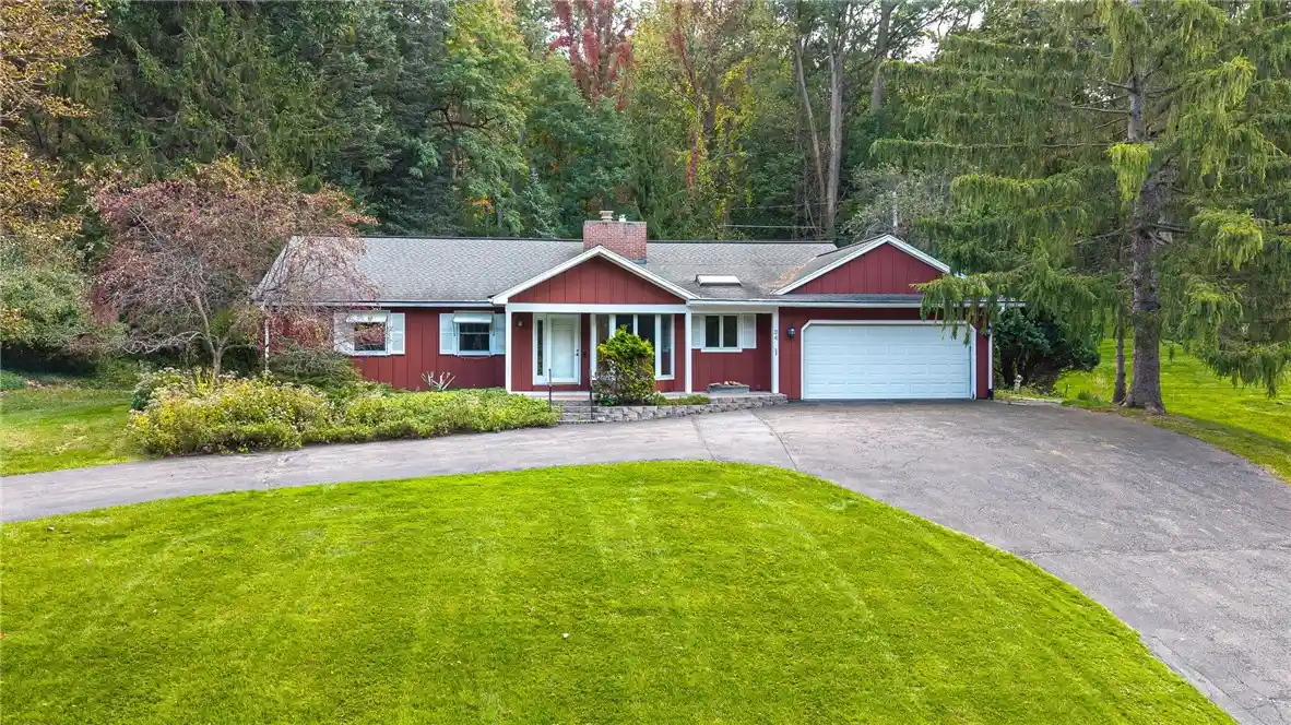 Photo 1 of Sale Pending at 34 Little Spring, Fairport, NY 14450 | MLS# R1721390 | Listing updated on 2026-10-22