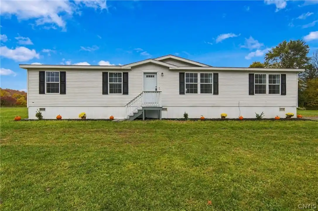 Single family home for sale at 2618 Route 13 S, Cazenovia, NY 13035 | MLS# S1721832