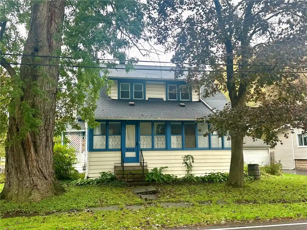 Single family home for sale at 6252 Bennett St, Williamson, NY 14589 | MLS# R1721927