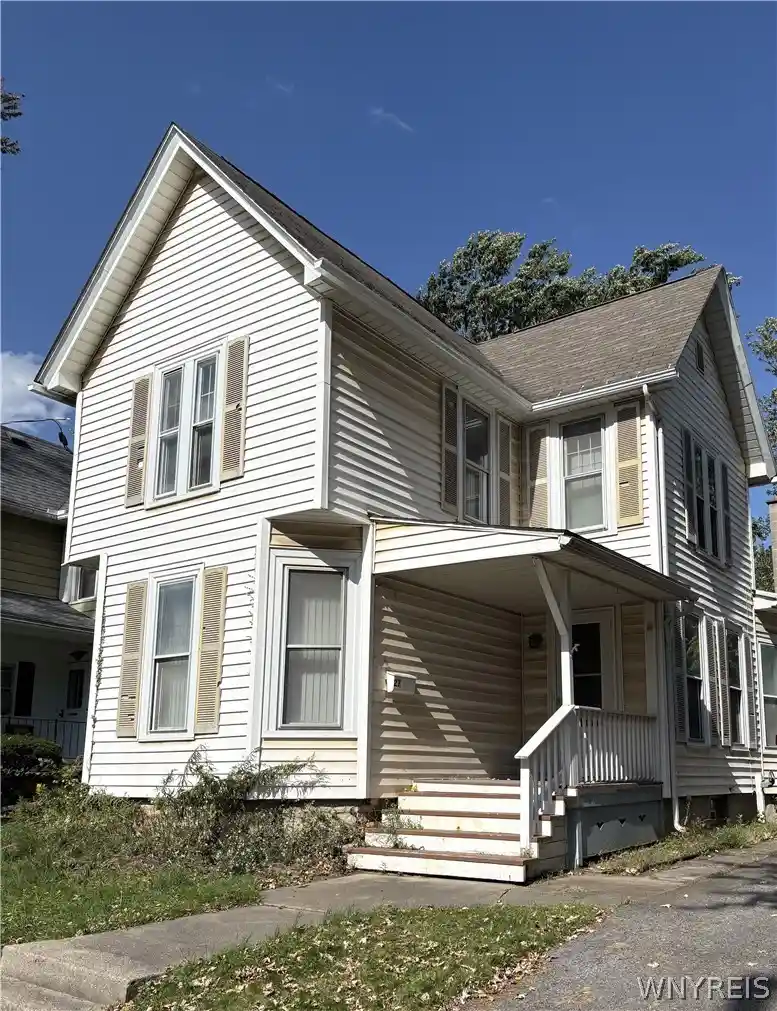 Photo 1 of Single family home for sale at 27 Sunnyside St, Lockport, NY 14094 | MLS# B1720977 | Listing updated on 2026-10-14