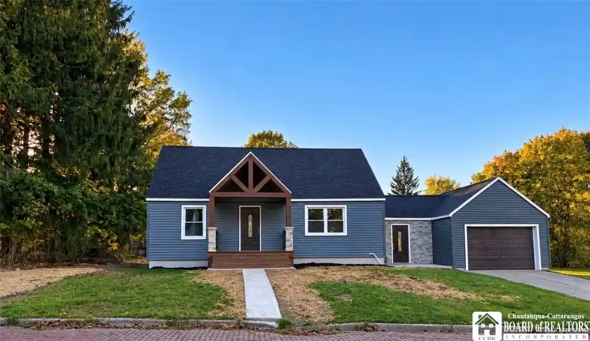 Single family home for sale at 128 Howard St, Jamestown, NY 14701 | MLS# R1722465