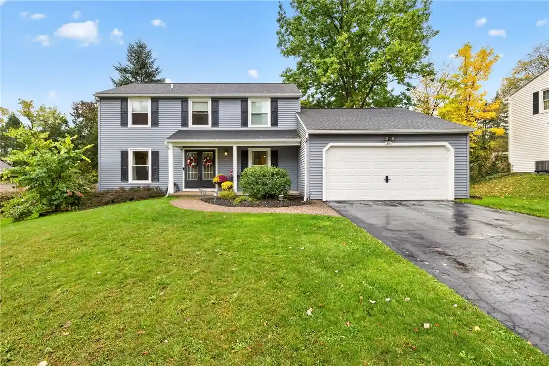Photo 1 of Sale Pending at 38 Bent Oak Trl, Fairport, NY 14450 | MLS# R1721600 | Listing updated on 2026-10-21