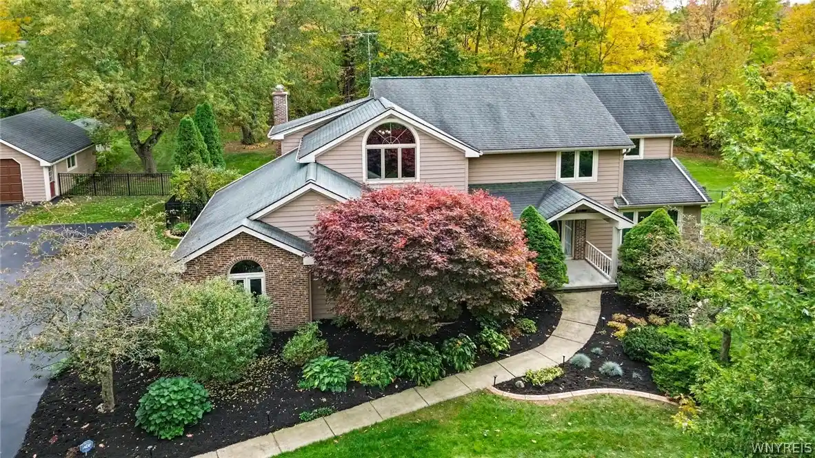 Photo 1 of Single family home for sale at 5354 Oakridge Dr, Hamburg, NY 14075 | MLS# B1721432 | Listing updated on 2026-10-29