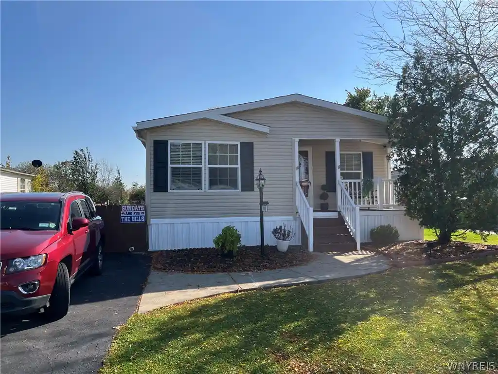 Photo 1 of Manufactured home for sale at 1008 Ridgewood Dr, Lockport, NY 14094 | MLS# B1722522 | Listing updated on 2026-10-24