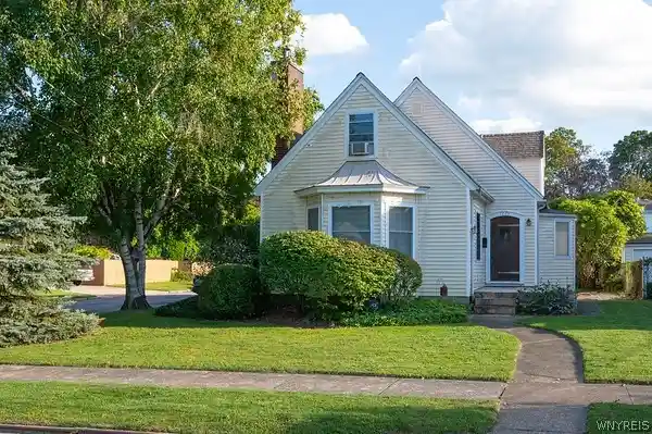 Photo 1 of Single family home for sale at 1275 Wyoming Ave, Niagara Falls, NY 14305 | MLS# B1722674 | Listing updated on 2026-10-20