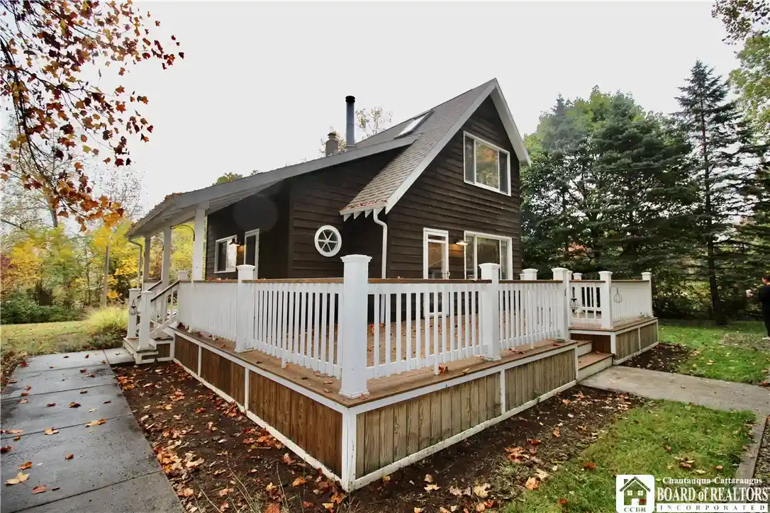 Photo 1 of Single family home for sale at 110 N Chicago Ave, Jamestown, NY 14701 | MLS# R1722248 | Listing updated on 2026-10-16